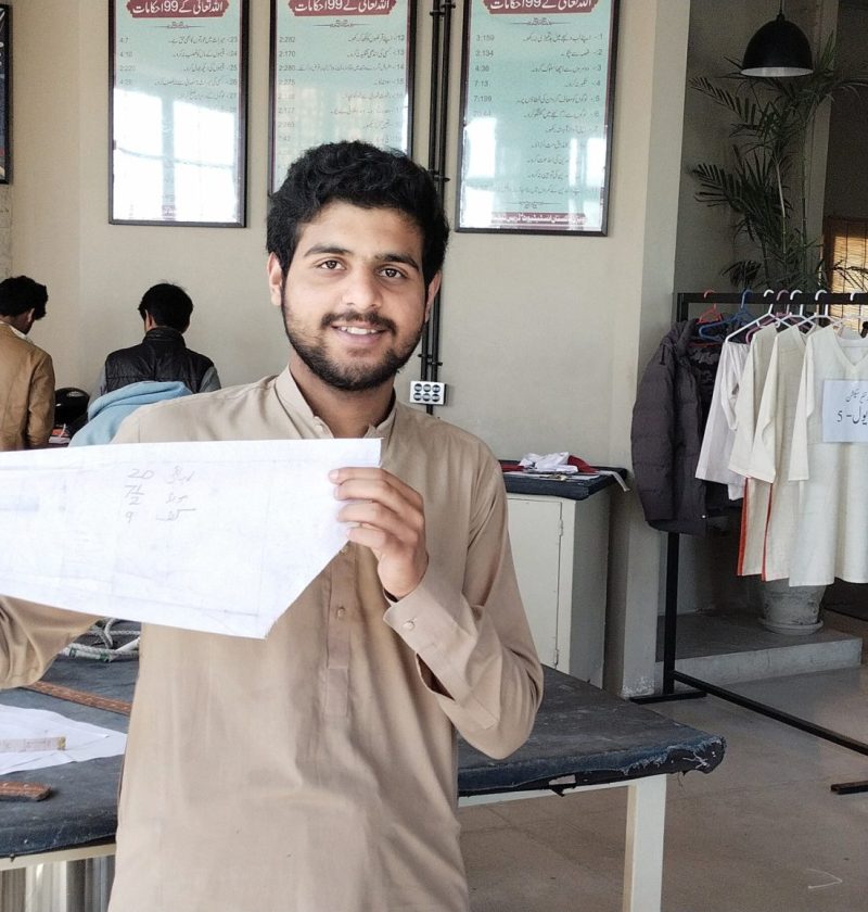 417573954_812234924279860_8763779640247875771_n